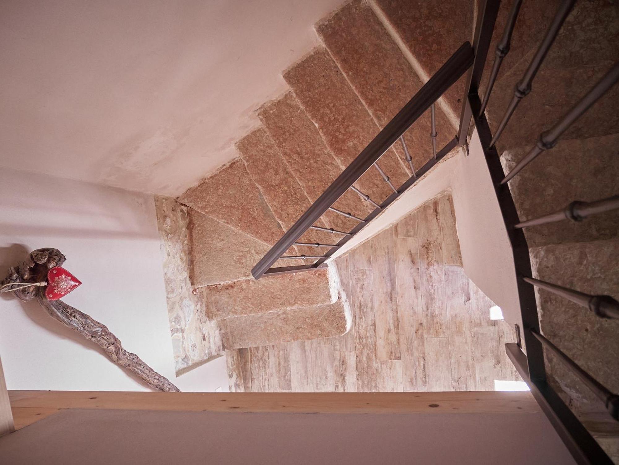 Redhouse Pesina Villa กอสเตร์มาโน ภายนอก รูปภาพ